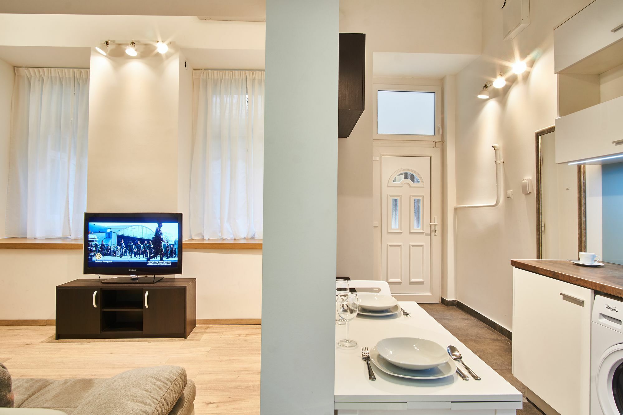 V27 Apartment | Hostaid Budapeşte Dış mekan fotoğraf